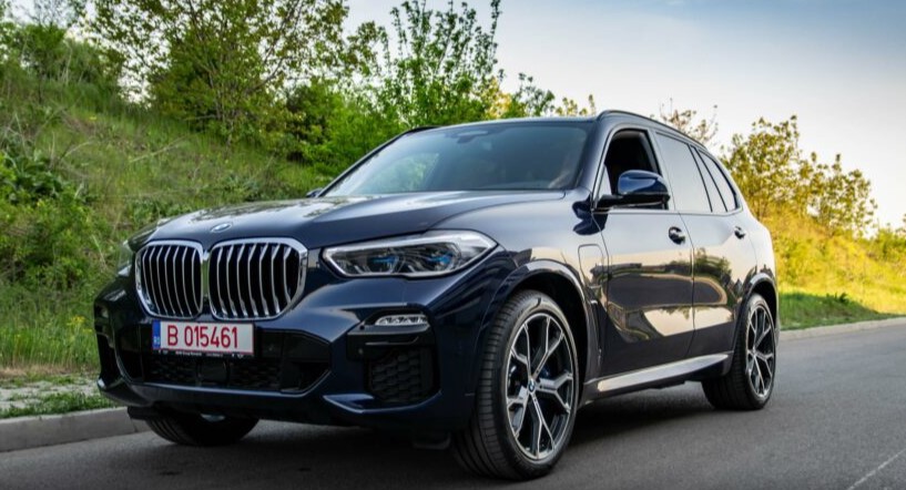 2024 BMW X5 50e Images